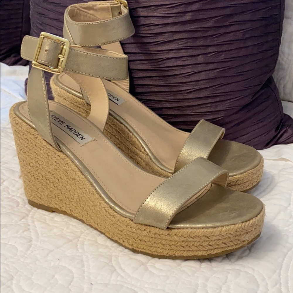 Steve Madden Wedges